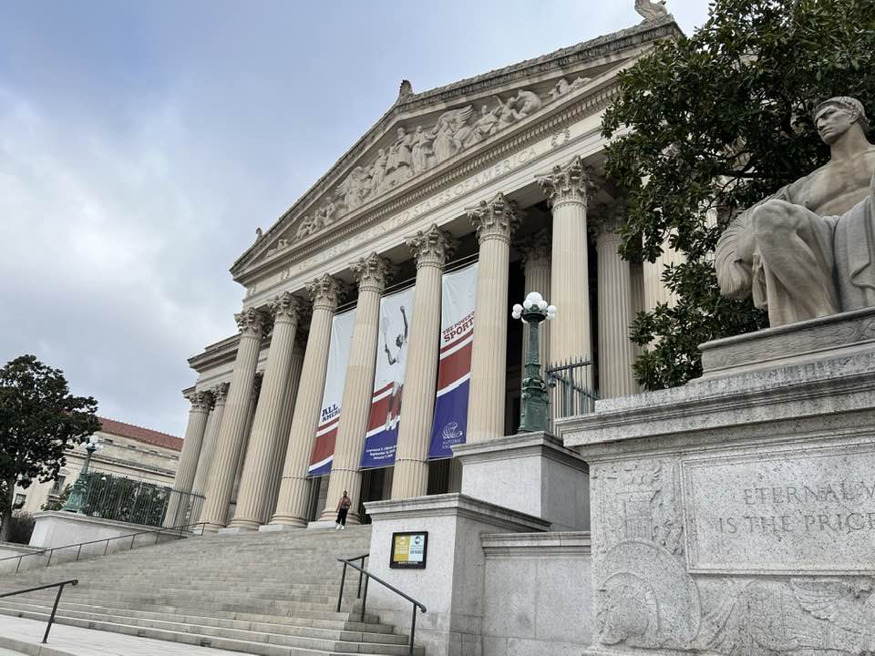 Front of the National Archives building